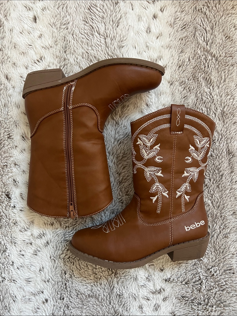 2 | bebe Girls Tan Western Embroidered Boots